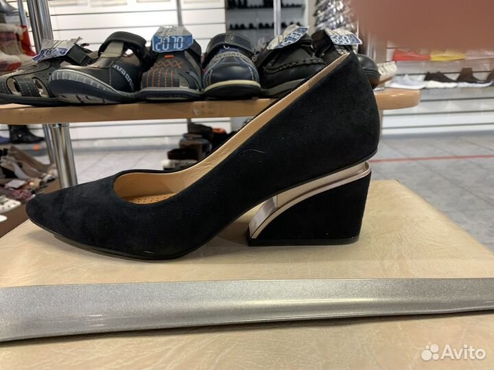 Туфли женские замшевые