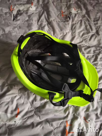 Велошлем взрослый