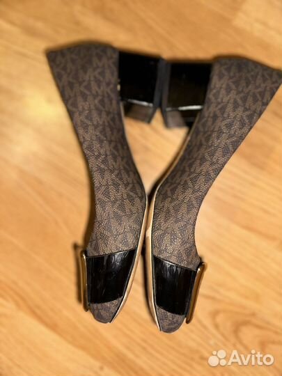 Туфли женские