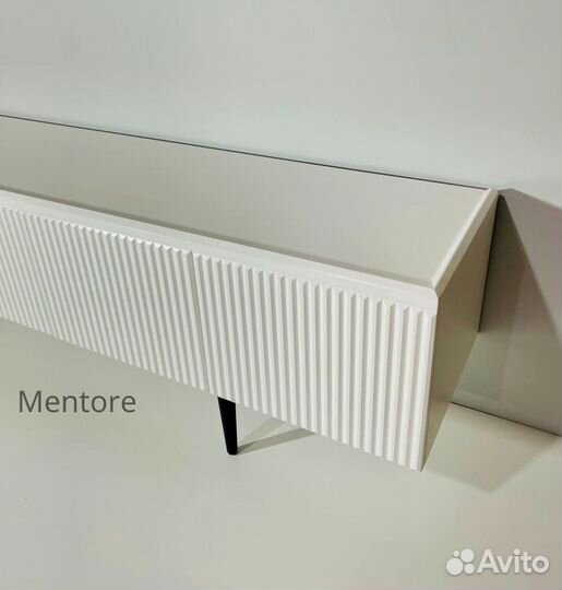 Тумба тв Bravo на опорах