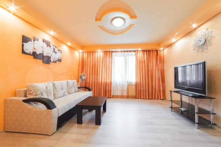 2-к. квартира, 54 м², 3/10 эт.