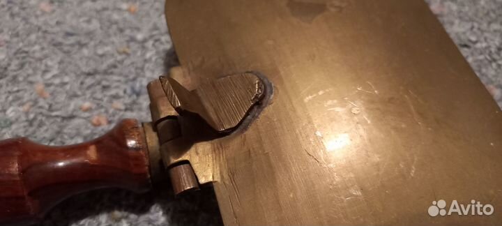 Бронзовая пепельница