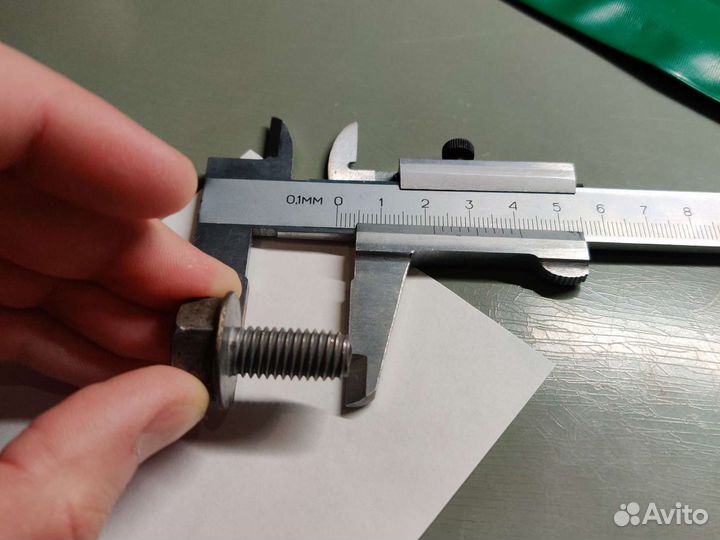 Крепление ролика натяжителя ford focus 2