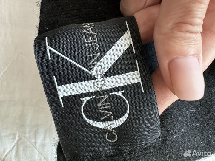 Шапка calvin klein женская