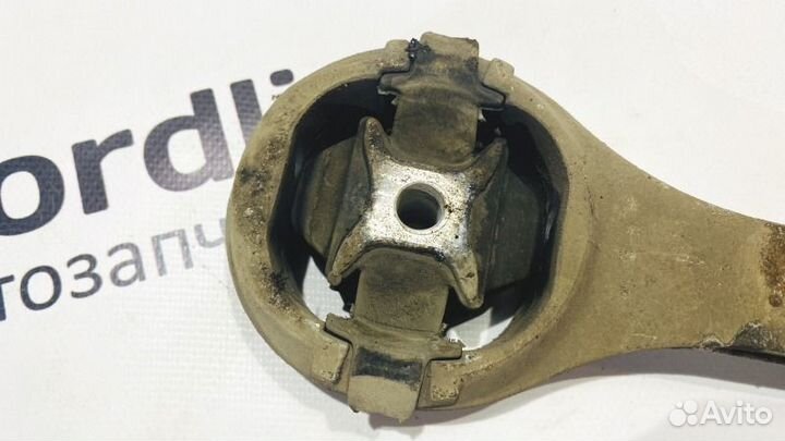 Опора двигателя задняя Volkswagen Polo Sedan 5