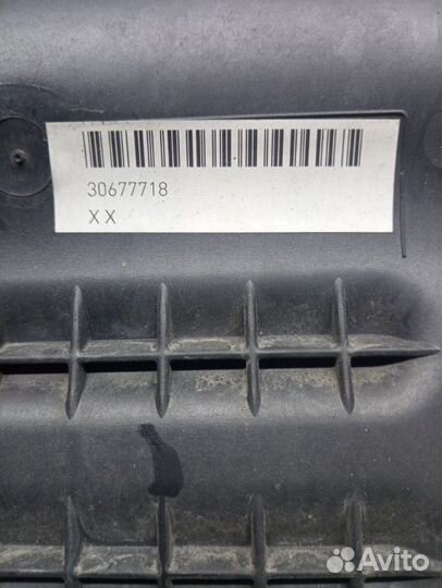 Корпус воздушного фильтра Volvo V70 универсал