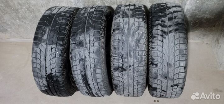 Michelin X-Ice 21.5/65 R16