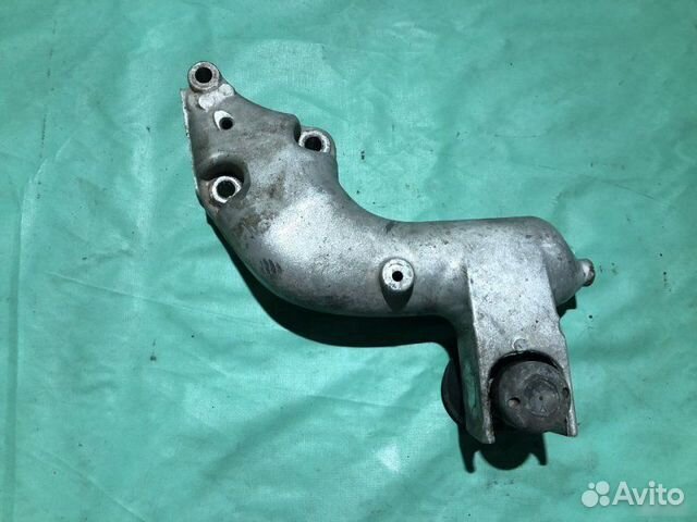 Подушка двигателя Peugeot 206