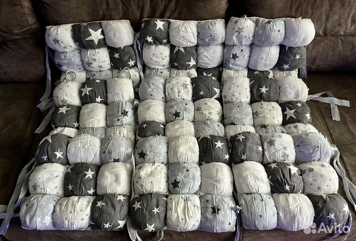 Бортики бонбон для кроватки