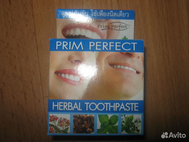 Отбеливающая зубная паста из Таиланда
