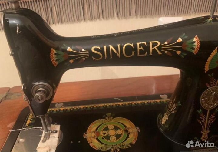 Швейная машинка Singer с родной дубовой тумбой