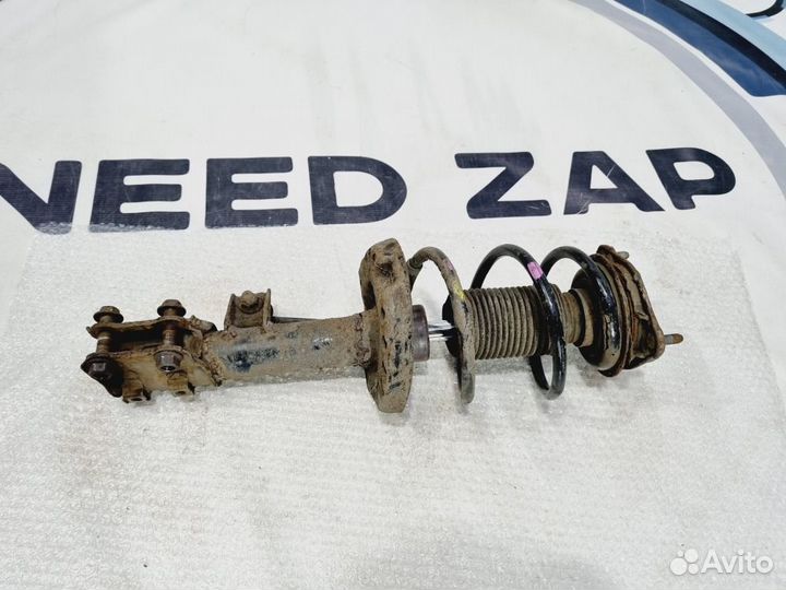 Стойка амортизатора передняя правая Kia Ceed ED