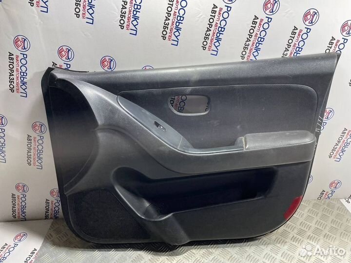 Обшивка двери Hyundai Elantra