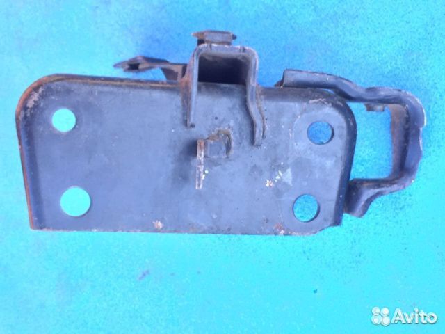 Toyota RAV 4 2006-2013г опора МКПП левая