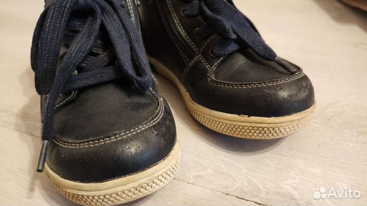 Ботинки 28 и 31 рр