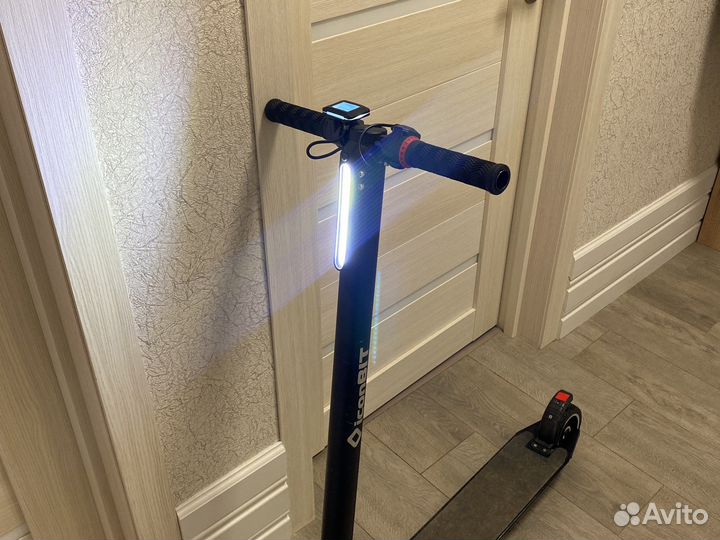 Электросамокат iconbit