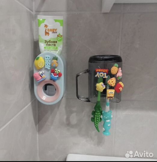 Дозатор для зубной пасты