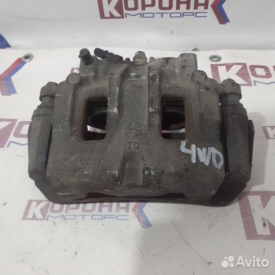 Суппорт передний левый 4WD hyundai grand starex