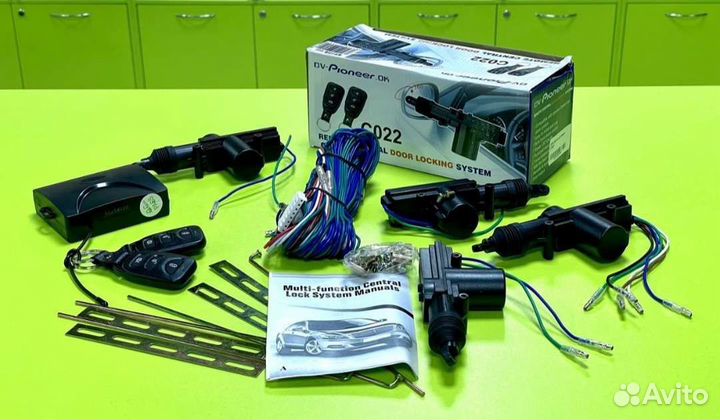 Центральный замок Pioneeir C022