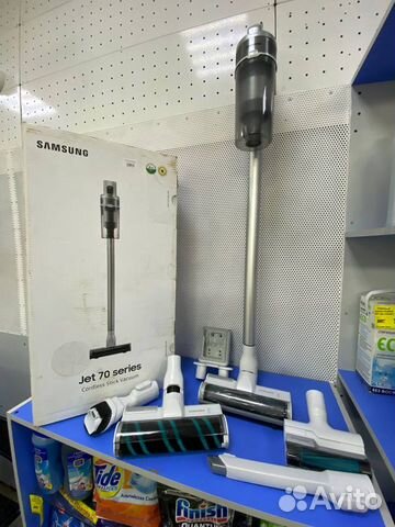 Пылесо�с ручной Samsung Jet 70 VS15T7036R5