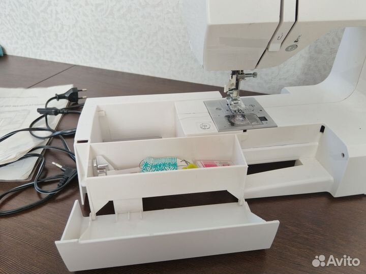 Швейная машина Singer