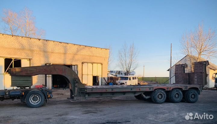 Полуприцеп трал (тяжеловоз) ЧМЗАП 9990, 1984