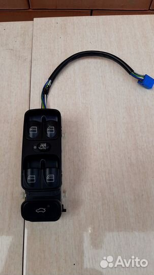 Блок управления стеклоподъемниками Mercedes W203
