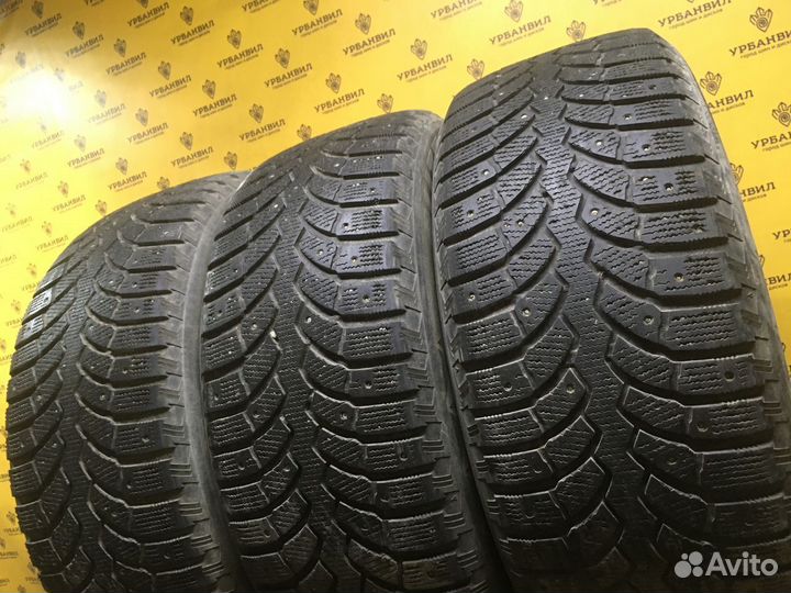 Bridgestone Blizzak Spike-01 235/55 R18 104T