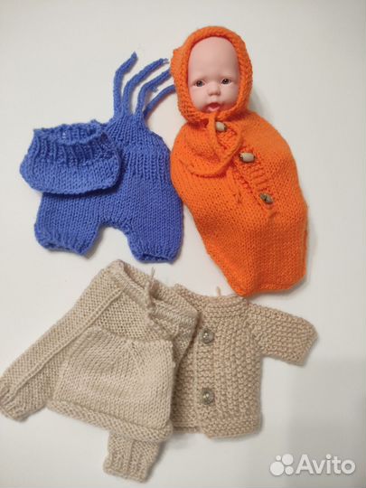 Кукла-пупс с вязаной одеждой
