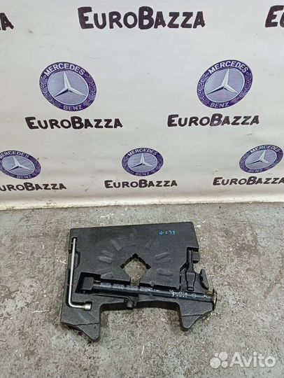 Дорожный набор Mercedes R230