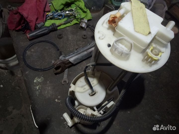 Toyota rav4 бензонасос