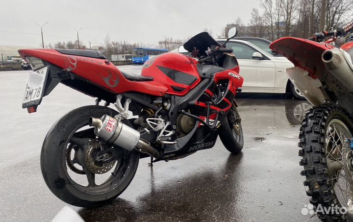 Honda CBR 600 F4i sport