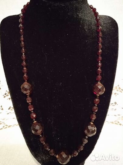 Бусы гранатовое стекло Чехословакия