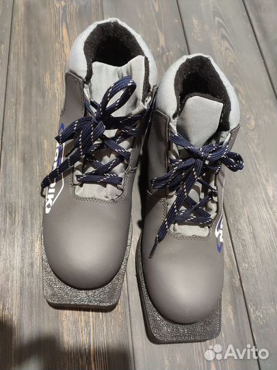 Лыжные ботинки 39 размер
