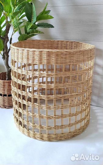 Корзина плетеная большая