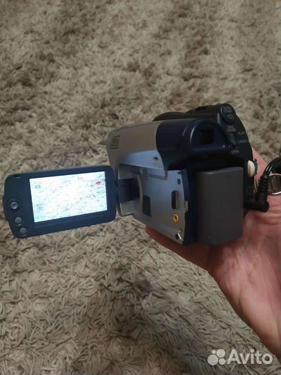 Видеокамера Canon DC310