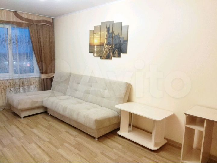 2-к. квартира, 55 м², 9/10 эт.