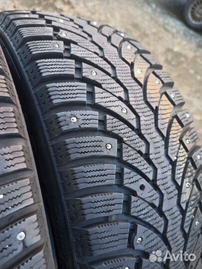 Pirelli Formula Ice 225/65 R17