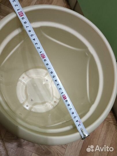 Большой горшок для растений