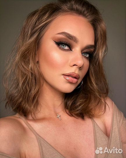 Макияж и прическа