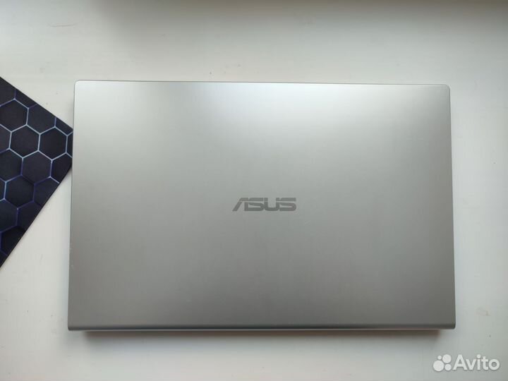 Ноутбук asus
