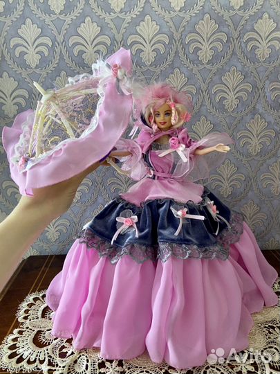 Кукла с зонтиком