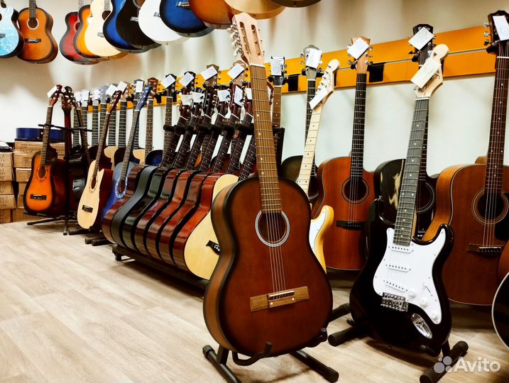 Семиструнная гитара (новая)