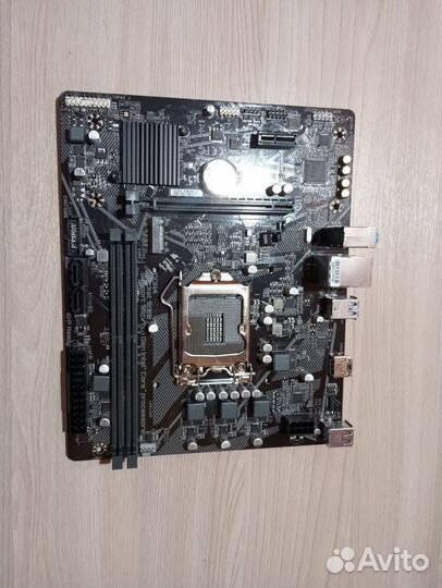 Материнская плата Gigabyte H470M