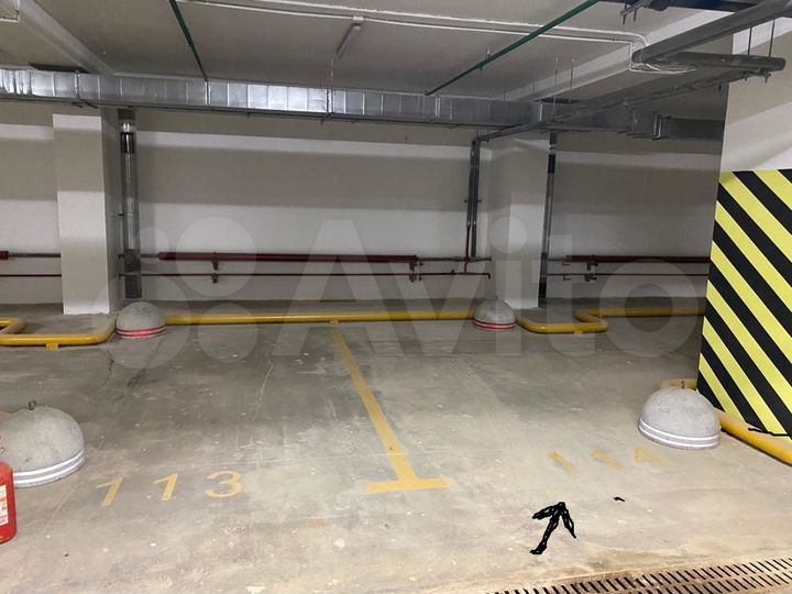 Машиноместо, 16 м²