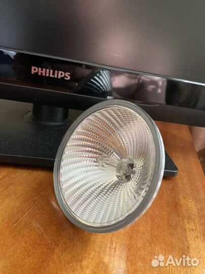 Галогеновая лампа цоколь е 27, 75 ватт