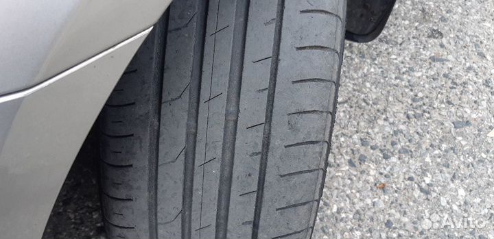 Nexen N'Fera SU1 215/55 R17