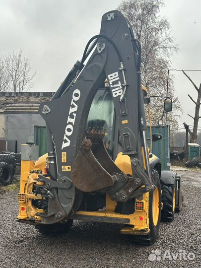 Экскаватор-погрузчик Volvo BL71B, 2015