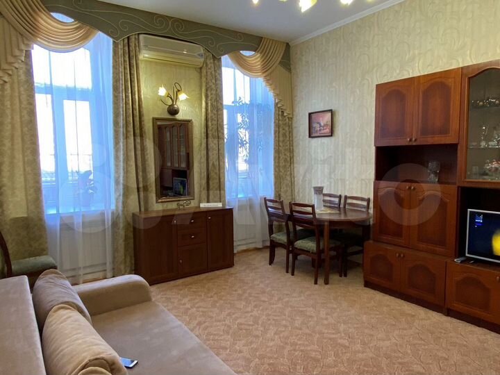 2-к. квартира, 56 м², 1/2 эт.