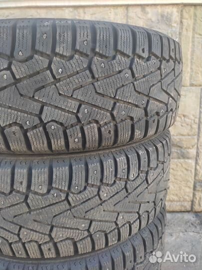 Pirelli Ice Zero 205/55 R16
